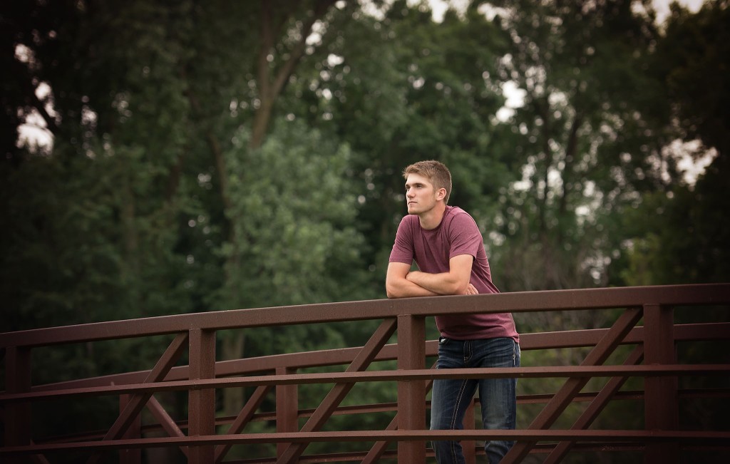 Jake-class-of-2019-senior-pictures-marion-iowa-country-outdoors-2